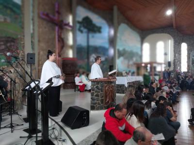 Missa Solene de Aparecida em Laranjeiras do Sul (12/10) teve a participaÃ§Ã£o da RÃ¡dio da FamÃ­lia